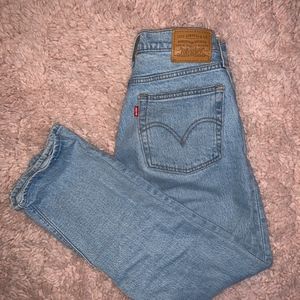 Levi's Wedgie fit - Size 25
